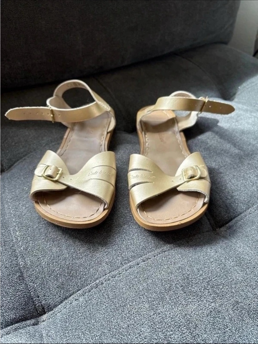 Salt water Sandal size 6